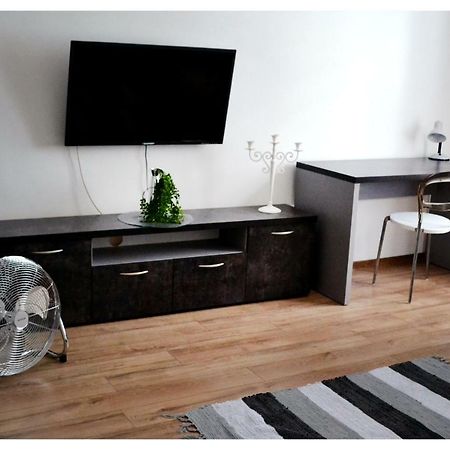 Color24 Apartament Stalowa Wola Ngoại thất bức ảnh