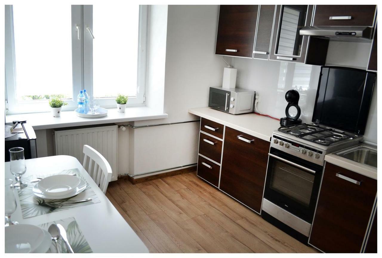 Color24 Apartament Stalowa Wola Ngoại thất bức ảnh