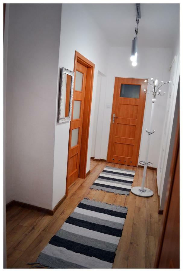 Color24 Apartament Stalowa Wola Ngoại thất bức ảnh