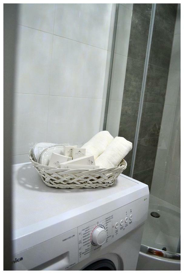 Color24 Apartament Stalowa Wola Ngoại thất bức ảnh