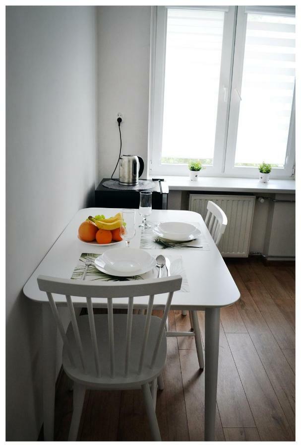 Color24 Apartament Stalowa Wola Ngoại thất bức ảnh
