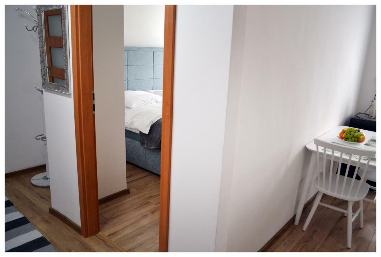Color24 Apartament Stalowa Wola Ngoại thất bức ảnh