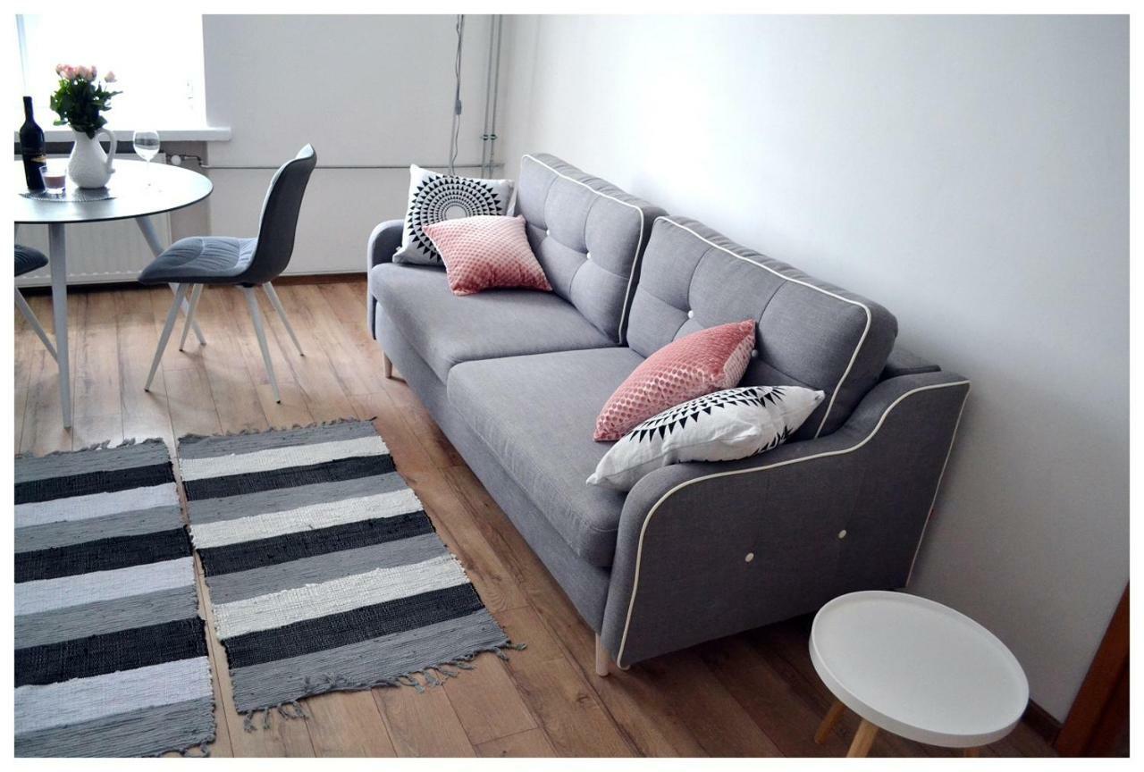 Color24 Apartament Stalowa Wola Ngoại thất bức ảnh